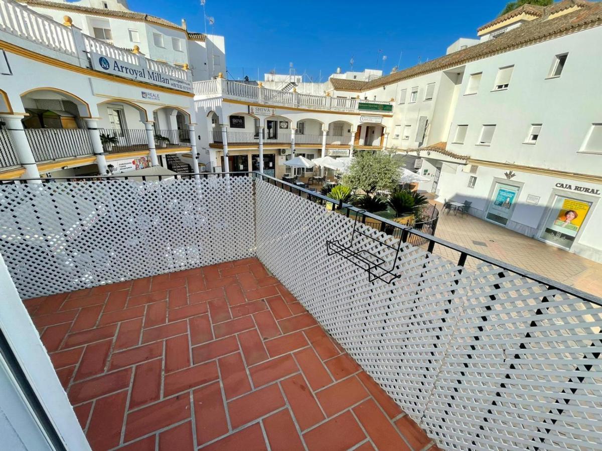 apartamentos la reina Arcos de la Frontera Exterior foto